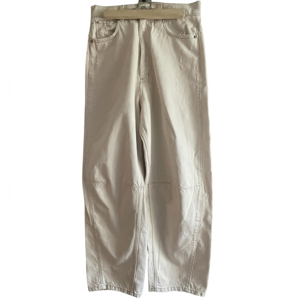 Urban Outfitters BDG women’s size 30 jeans color Vanilla or Off White